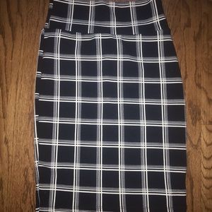 EUC LuLaRoe Xs slim skirt. Stretchy